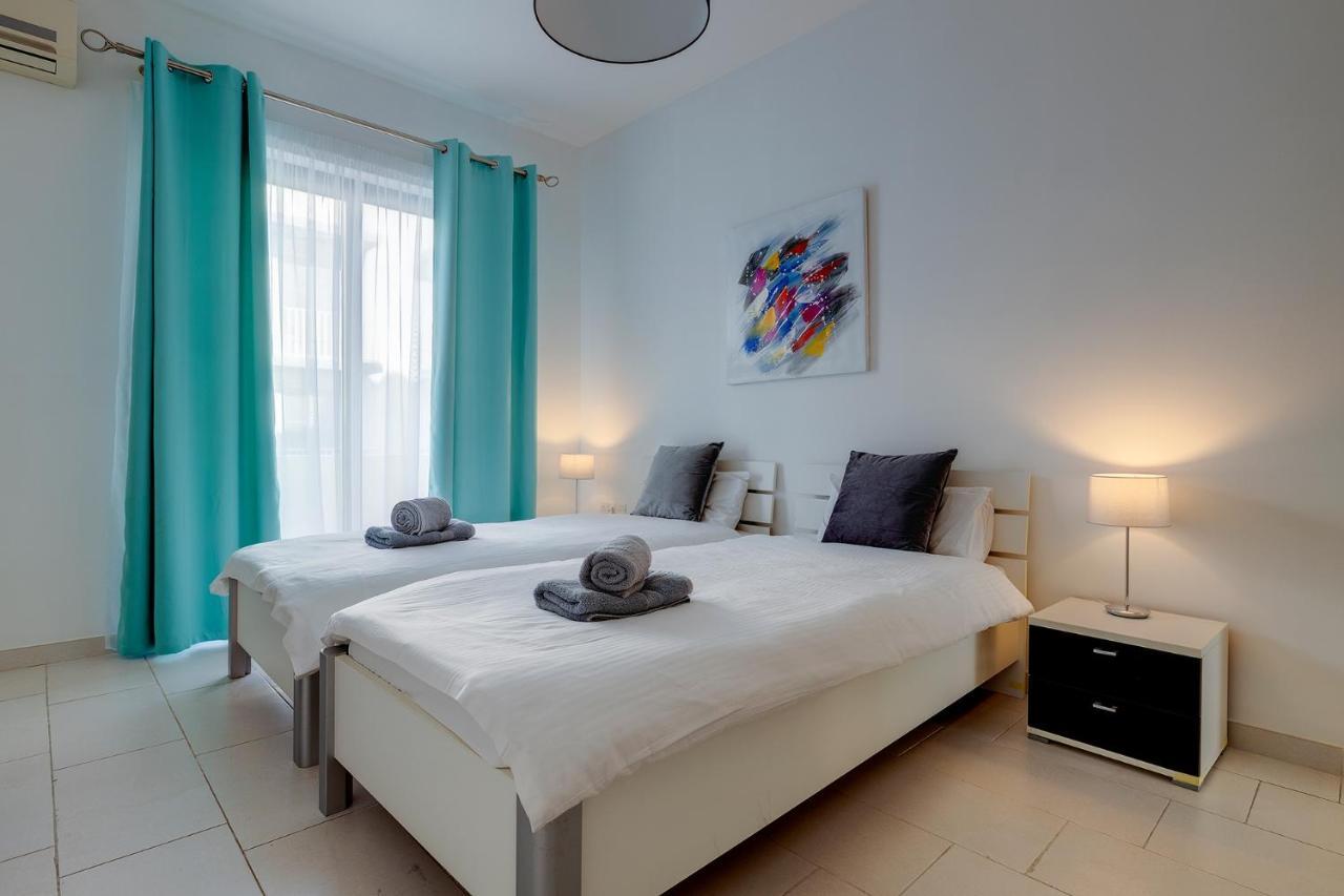 Marvellous Apartment With Valletta And Harbour Views Sliema Eksteriør bilde