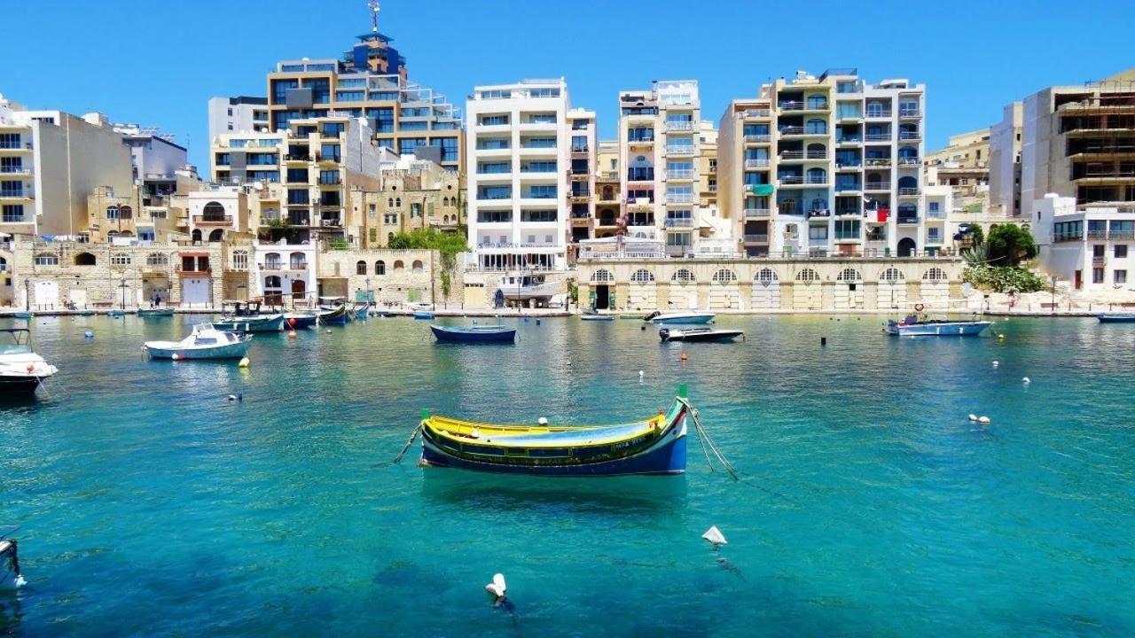 Marvellous Apartment With Valletta And Harbour Views Sliema Eksteriør bilde