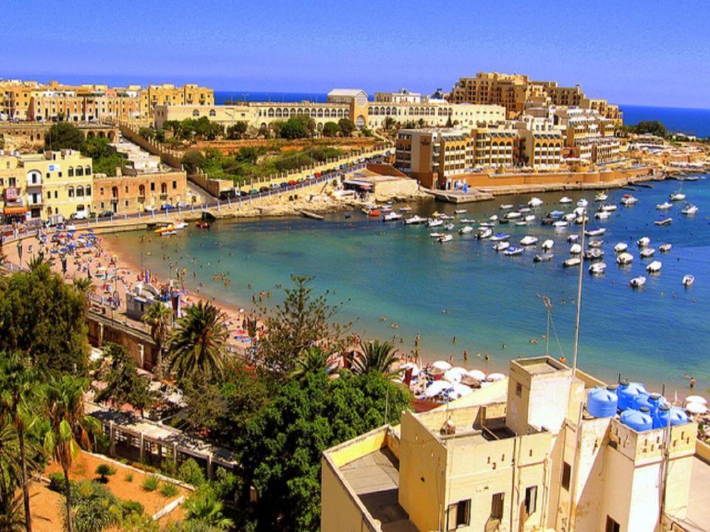 Marvellous Apartment With Valletta And Harbour Views Sliema Eksteriør bilde